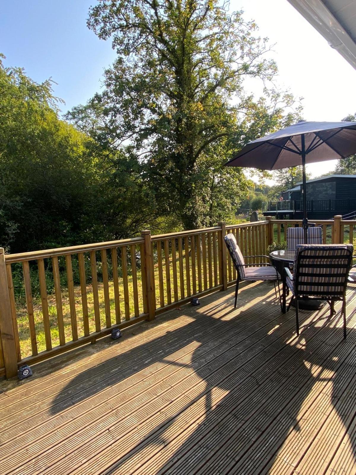 קרנארפון Chalet 64, Lakeside, Glan Gwna Holiday Park מראה חיצוני תמונה