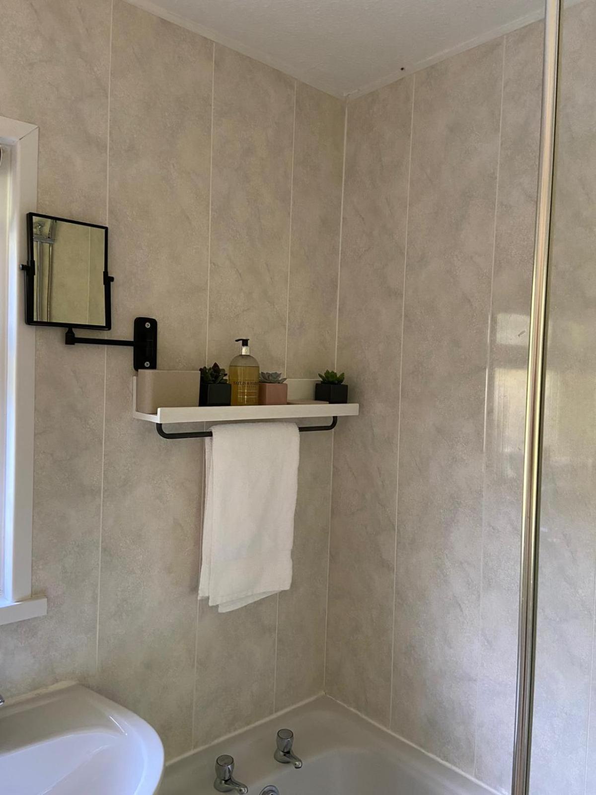 קרנארפון Chalet 64, Lakeside, Glan Gwna Holiday Park מראה חיצוני תמונה