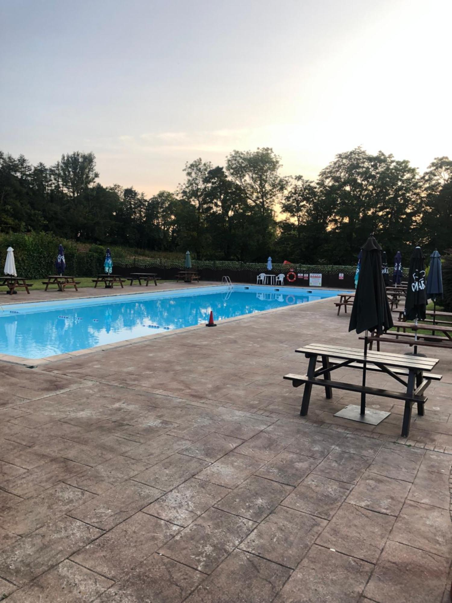 קרנארפון Chalet 64, Lakeside, Glan Gwna Holiday Park מראה חיצוני תמונה